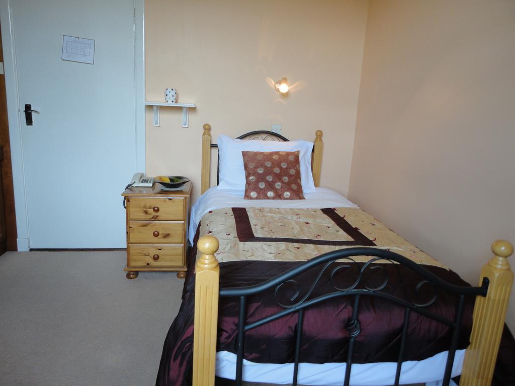 Alpine Guesthouse Dingle Szoba fotó